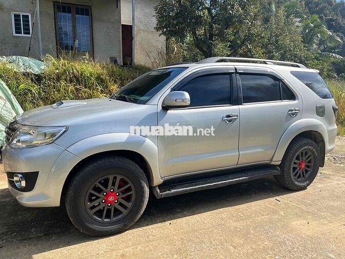 Toyota Fortuner 2013 2.5G 4x2 - 250000 km
