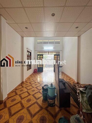 CHO THUÊ NHÀ MỚI SƠN SỬA MẶT TIỀN KINH DOANH
