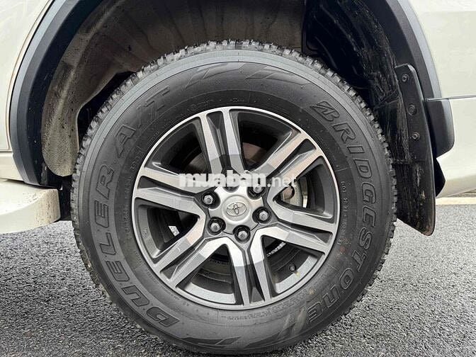 Fortuner 2019 2.7V 4x2 AT - 26000 km