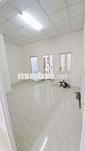 Lê Văn Quới ,DT: 5x20m ,đường rộng 10 mét