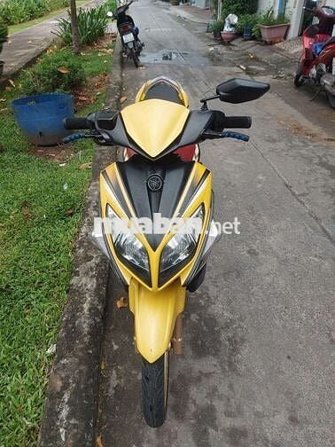 Novo 4 135 màu vàng  TP Q1