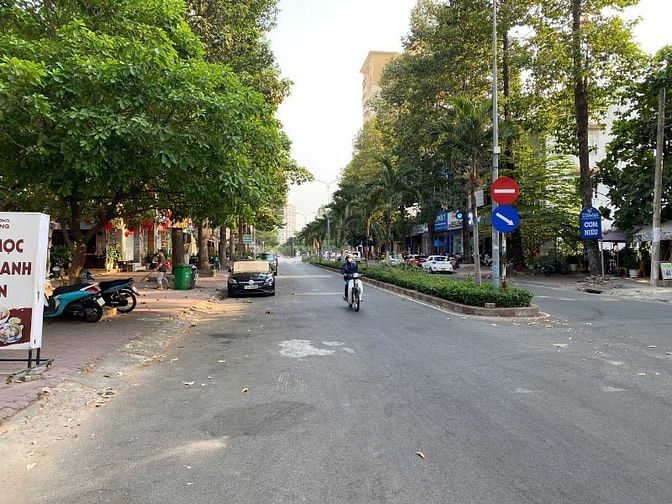 BÁN NHÀ MẶT TIỀN ĐƯỜNG NGUYỄN QUÝ ĐỨC An Phú, Quận 2 - 5x20M 32 TỶ