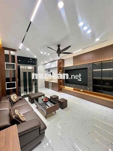 chủ mót bán giảm chào còn nhỉnh 7 tỷ nhà 5T thang máy full nội thất