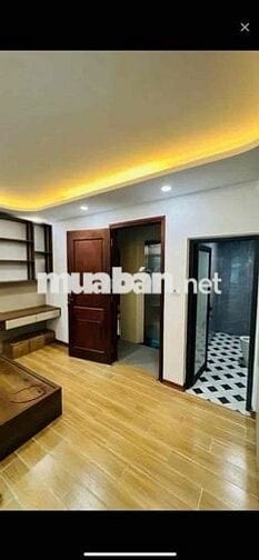 BÁN GẤP. Thang Máy Thanh Xuân. 5 tầng. Gần oto. Nhà đẹp ở ngay