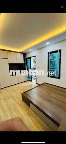 BÁN GẤP. Thang Máy Thanh Xuân. 5 tầng. Gần oto. Nhà đẹp ở ngay