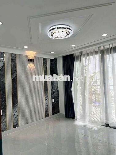 nhà mơi tuyệt dep, yen tinh .nay chủ hạ giá ban cho khach thiện trí.ib