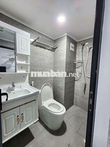 Duplex sinh viên ở 3-4 người. Full nội thất sẵn ở liền. Thuê ngắn hạn