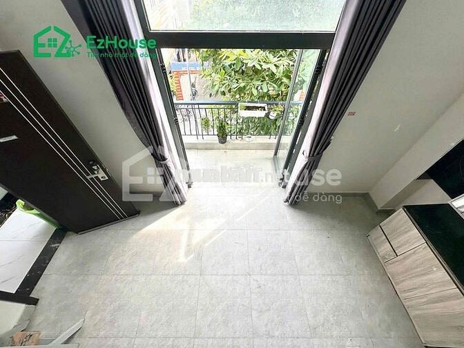 Căn hộ mini giá rẻ , ban công siêu thoáng ngay chợ Tân Hương