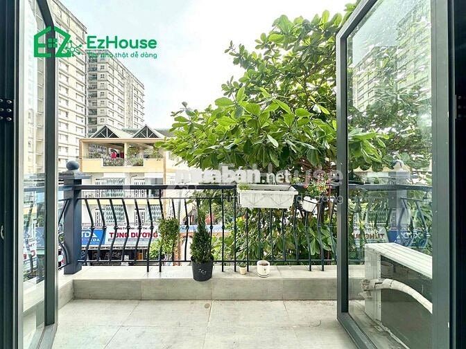 Căn hộ mini giá rẻ , ban công siêu thoáng ngay chợ Tân Hương