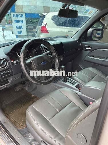 Ford Everest 2015 2.5L 4x2 AT - 120000 km