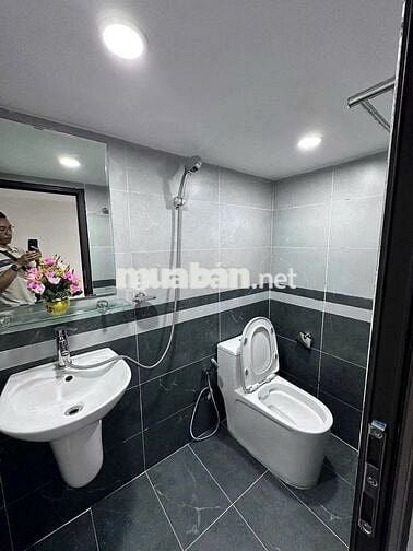 Bán gấp ! - nhà đẹp Văn Chương , Đống Đa - 25m2 - 5,65 tỷ - 4 tầng