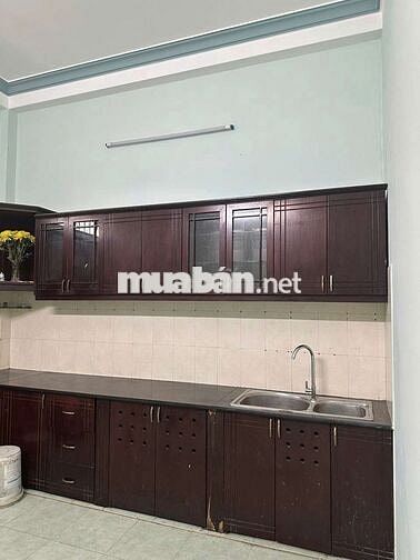Cho thuê nhà mt hẻm tx 22  giá 7tr /th 2p ngủ 2wc