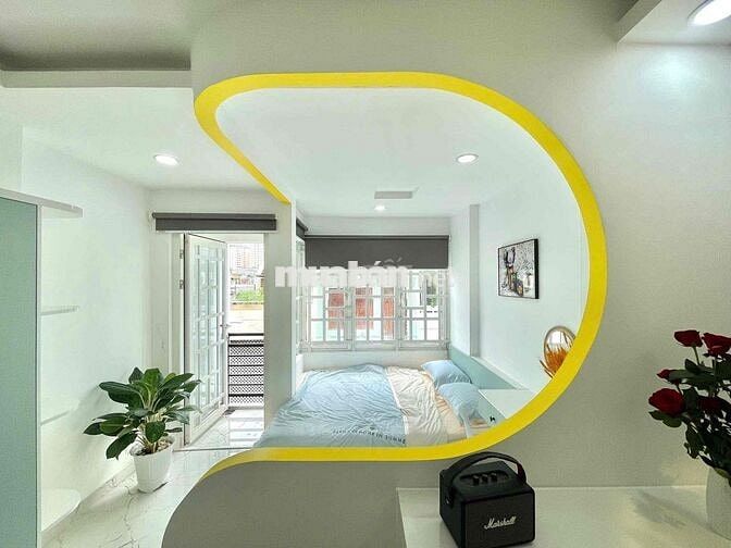 Cho thuê căn hộ Studio Tách bếp, Ban công MỚI Q1 gần cầu Nguyễn Văn Cừ