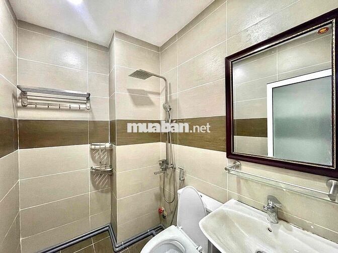 Cho thuê căn hộ Studio Tách bếp, Ban công MỚI Q1 gần cầu Nguyễn Văn Cừ