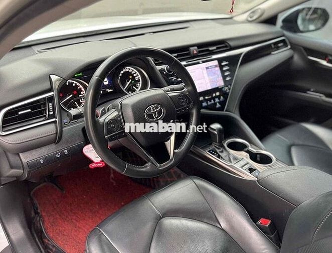 Toyota Camry 2020 2.5Q - 82000 km