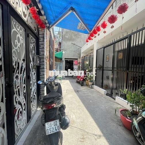 Phước Kiển - Nhà Bè, nhà đẹp 3 tầng, giá 3.3 tỷ