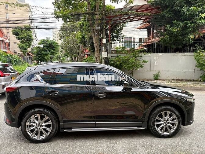 Mazda CX5 2022 Signature Premium 2.5 AWD - 17000km
