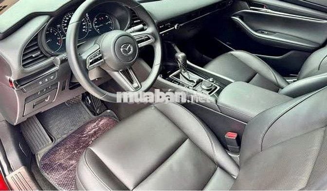Mazda3 Luxury 2023