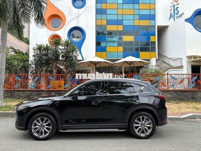 Mazda CX5 2022 Signature Premium 2.5 AWD - 17000km