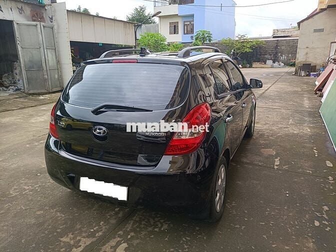 Hyundai i20 2011 1.4 AT - 135000 km chính chủ