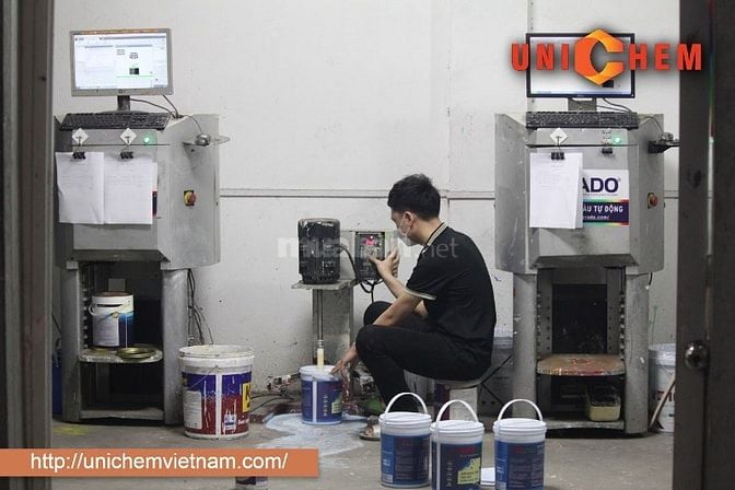 Cần tuyển gấp 5 công nhân sản xuất sơn nước + 2 xe ôm chở hàng khoán