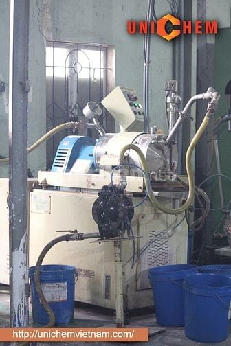 Cần tuyển gấp 5 công nhân sản xuất sơn nước + 2 xe ôm chở hàng khoán
