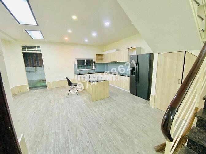 NHÀ CHO THUÊ 6X15M MẶT TIỀN KHU TÂN QUY ĐÔNG Q7