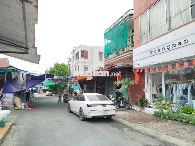 BÁN ĐẤT TẶNG NHÀ PHỐ CHỢ SẦM UẤT KINH DOANH TỐT, DÒNG TIỀN MẠNH. Diện