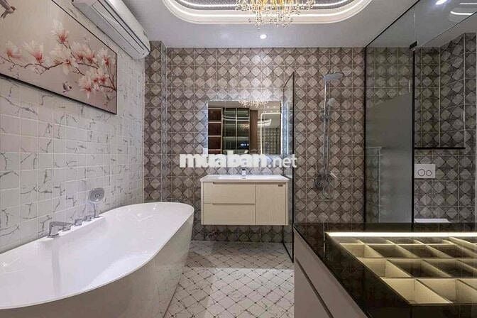 Nhà VIP : Gara - Thang máy - NT cao cấp ... Giá 13 tỷ 5..