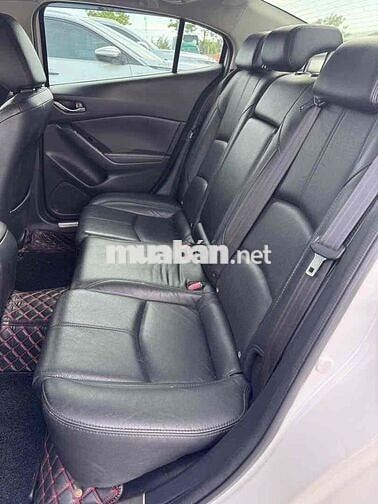 Mazda 3 2018 1.5 AT Sedan - 86000 km