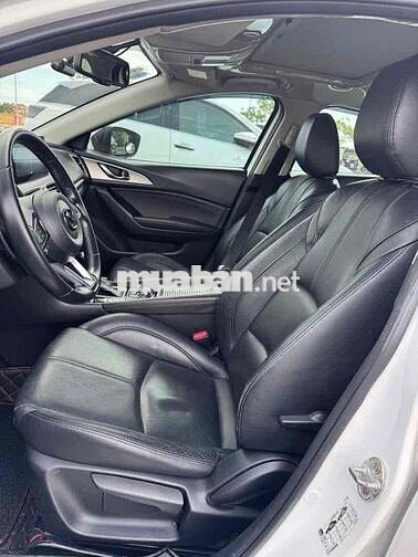 Mazda 3 2018 1.5 AT Sedan - 86000 km