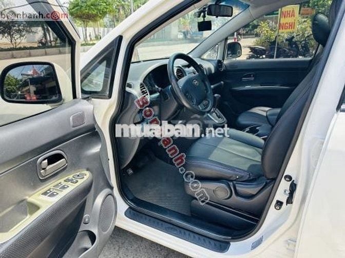 Kia Carens LX 1.6 MT 2010