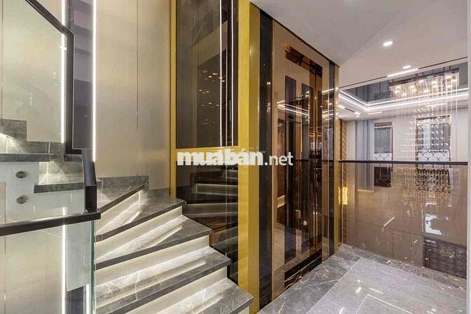 Nhà VIP : Gara - Thang máy - NT cao cấp ... Giá 13 tỷ 5..