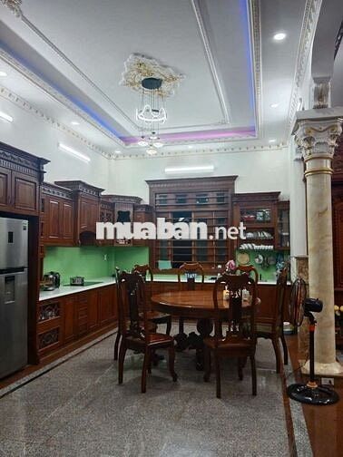 Nhà mặt tiền hẻm 245m2, 4 phòng ngủ, đường Bùi Công Trừng, Hóc Môn