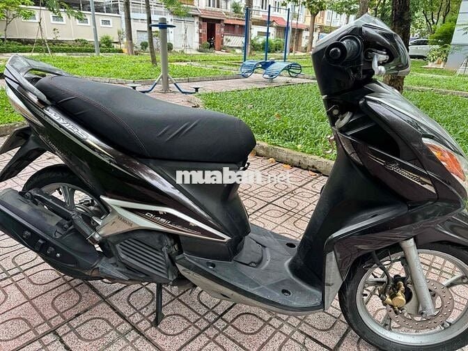 Yamaha Luvias 2012 Máy Zin Êm