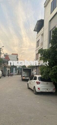 ĐẤT THÔN BẦU, KIM CHUNG, ĐƯỜNG 13M, VỈA HÈ THOÁNG RỘNG