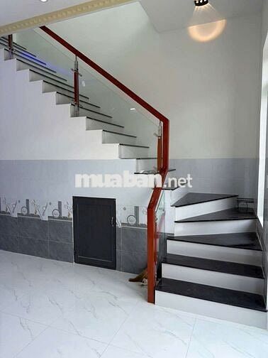 Nhà mặt tiền đường 1/ ngắn Suối Lội, DT 80m2, SHR, 2tỷ1, xây kiên cố.