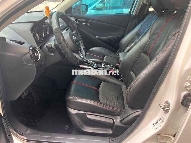 Mazda 2 2016 1.5 AT Hatchback - 89000 km