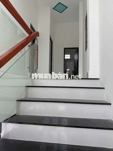 Nhà mặt tiền đường 1/ ngắn Suối Lội, DT 80m2, SHR, 2tỷ1, xây kiên cố.