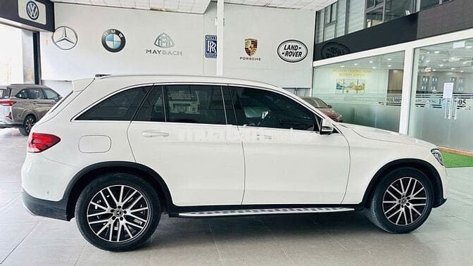 Mercedes GLC200 4 Matic V1 2022 trắng cực đẹp