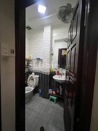 Bán Gấp nhà 3 tầng 4 ngủ ( nam  viêt á)