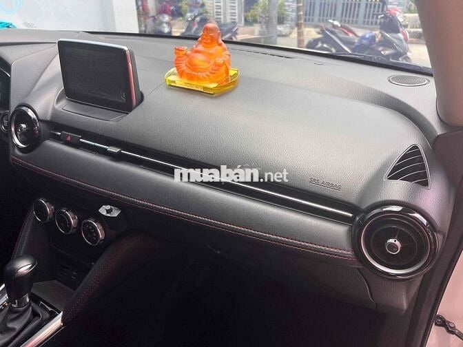 Mazda 2 2016 1.5 AT Hatchback - 89000 km