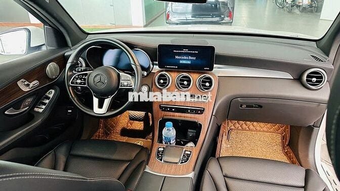 Mercedes GLC200 4 Matic V1 2022 trắng cực đẹp