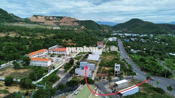 Tái Định Cư Đất Lành Đối diện Trường Tiểu Học Giá Tốt