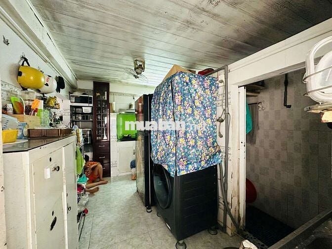 NHÀ QUỐC LỘ 13 CŨ 15M LIỀN KỀ TRƯỜNG ĐẶNG THỊ RÀNH TẦM 50M