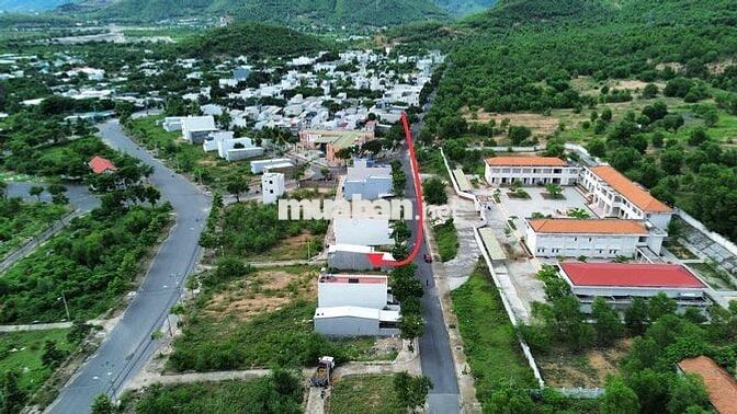 Tái Định Cư Đất Lành Đối diện Trường Tiểu Học Giá Tốt