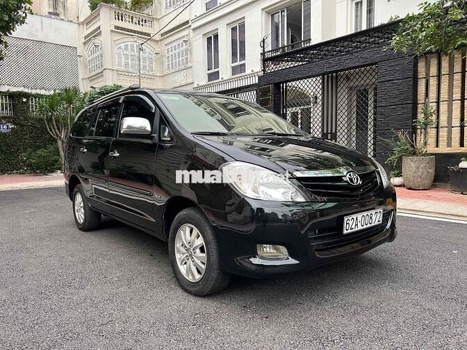 Toyota Innova 2009 G - 140000 km