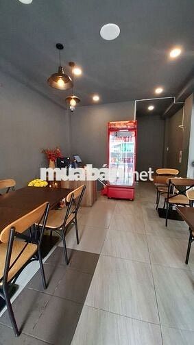 Sang lại mặt bằng Q.1vị trí đẹp!Ngành hàng ăn uống,cà phê, startup F&B