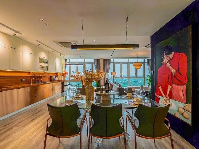 Cho thuê Căn hộ tại The Vista An Phú view sông gồm 4 phòng ngủ 180m2