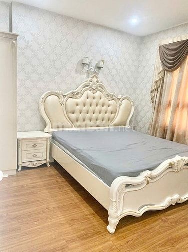Chung cư  Phúc Yên, P15,Tân Bình: 2p ngủ, 2wc,đủ NT, 10tr/th
